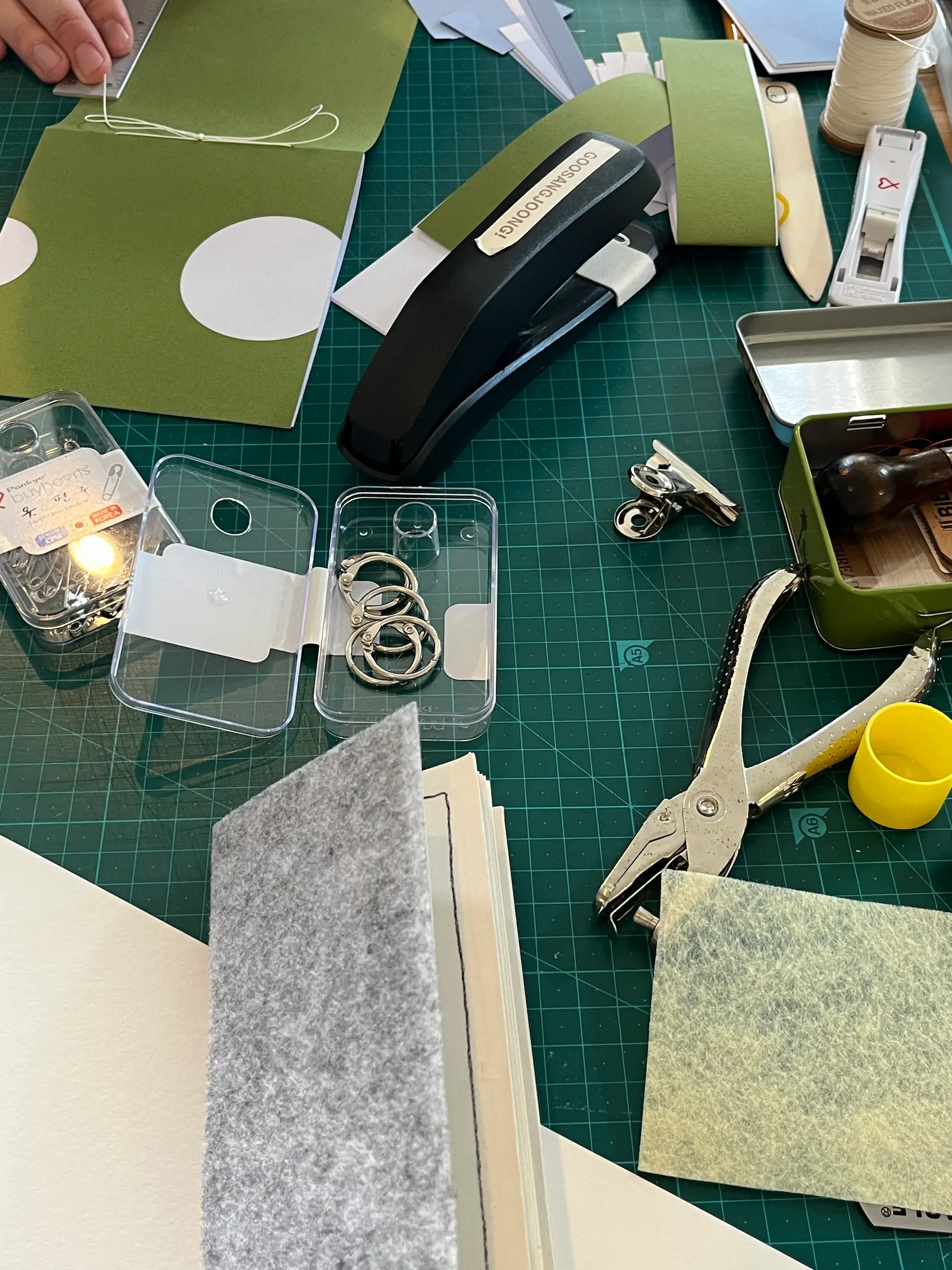 [모집중] 손책만사 워크숍 : 새해에 쓸 노트 만들기